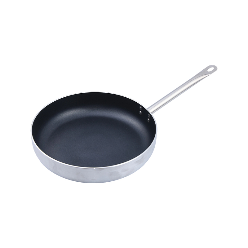 Finisaj de șlefuire a tigaii din aluminiu presat